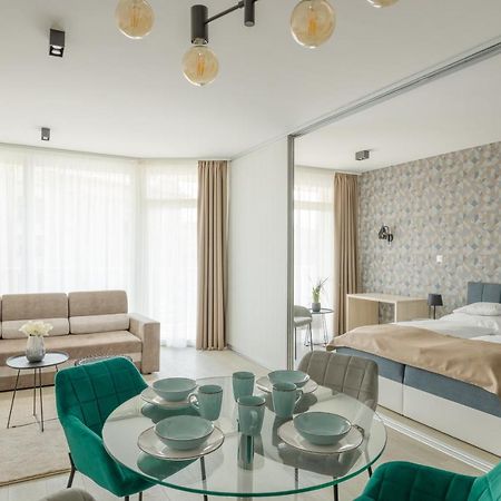 Parizs Garden Apartments Debrecen Luaran gambar