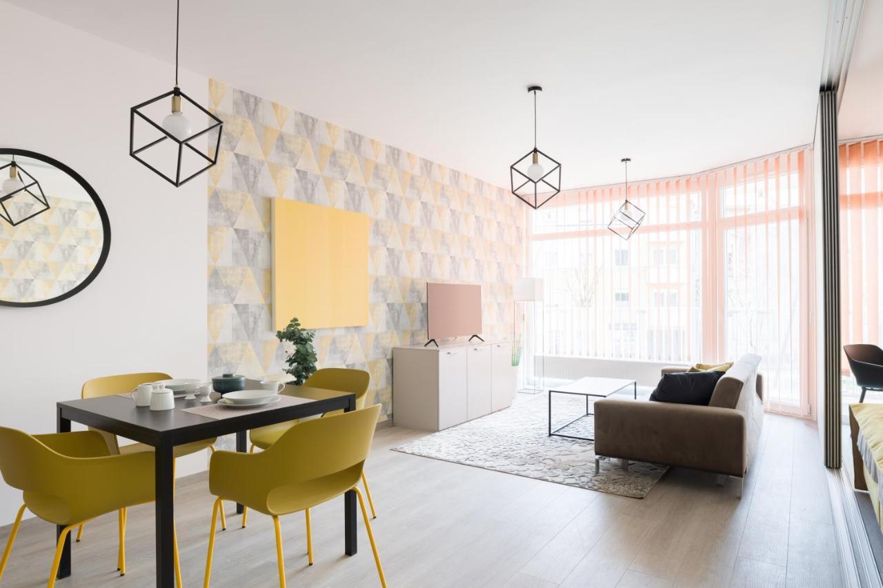 Parizs Garden Apartments Debrecen Luaran gambar