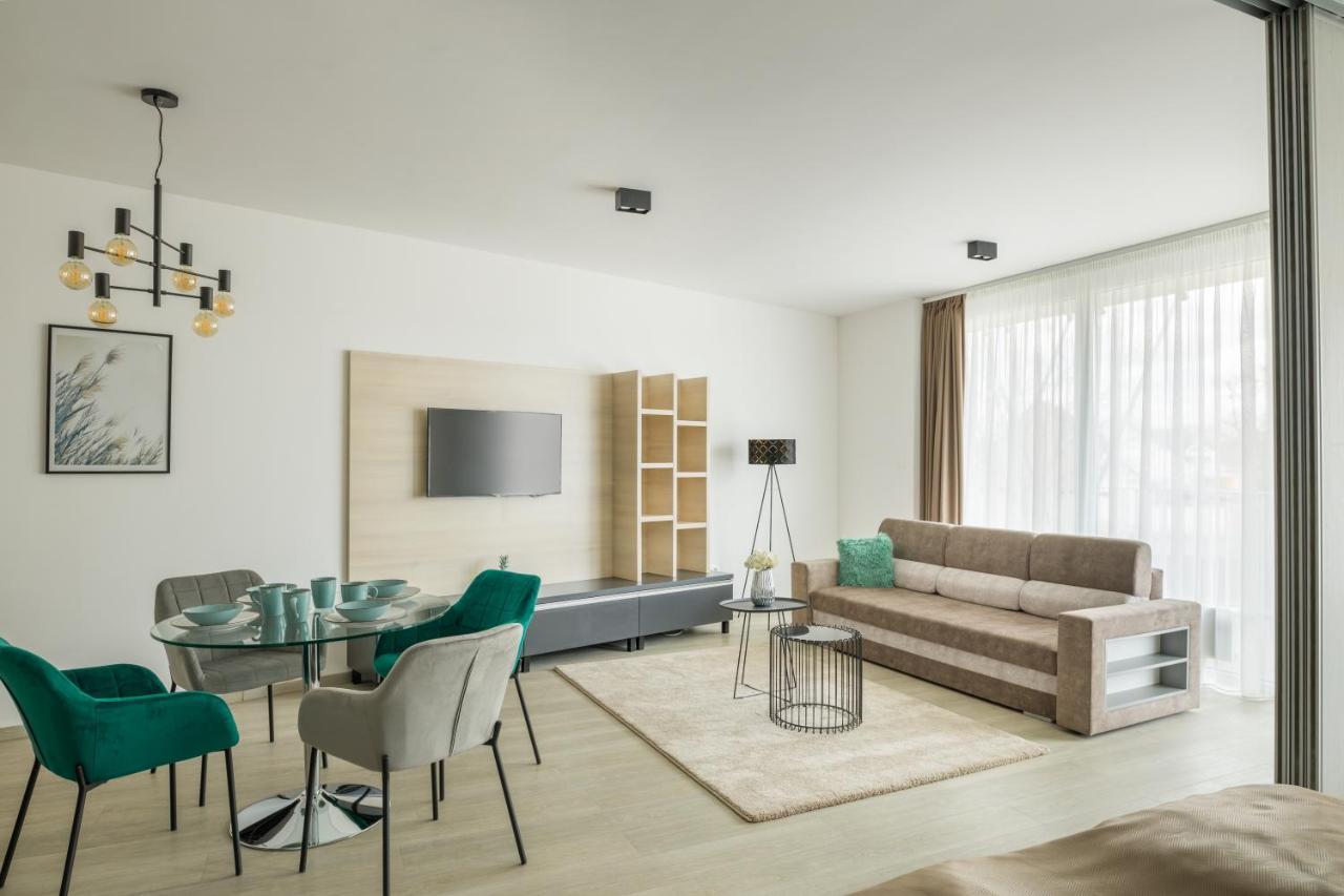 Parizs Garden Apartments Debrecen Luaran gambar