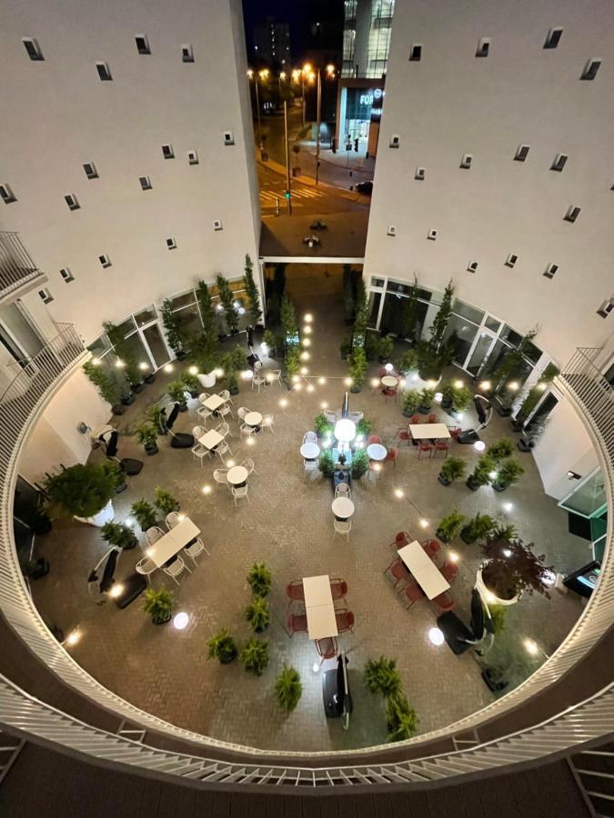 Parizs Garden Apartments Debrecen Luaran gambar